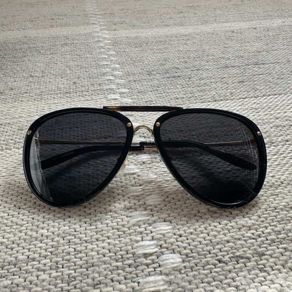 Gucci Black Aviator Sunglasses - Picture 2 of 5